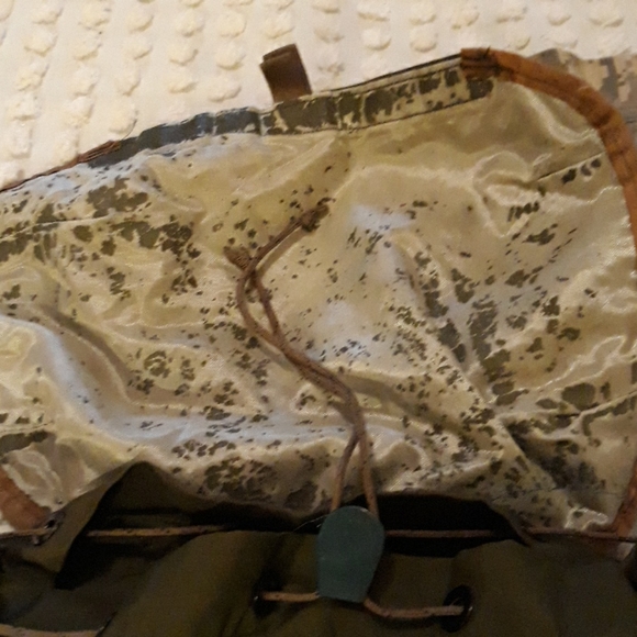 Army pack - Picture 2 of 8